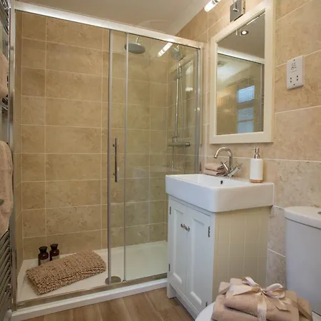 Hollicarrs - Forest Retreat Orman Evi