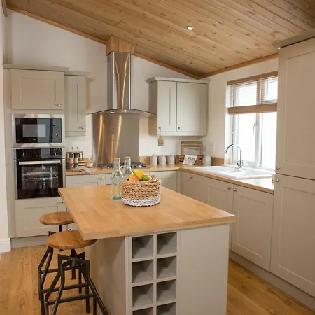 Hollicarrs - Forest Retreat Orman Evi *