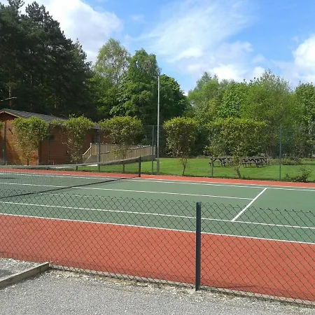 Hollicarrs - Forest Retreat *