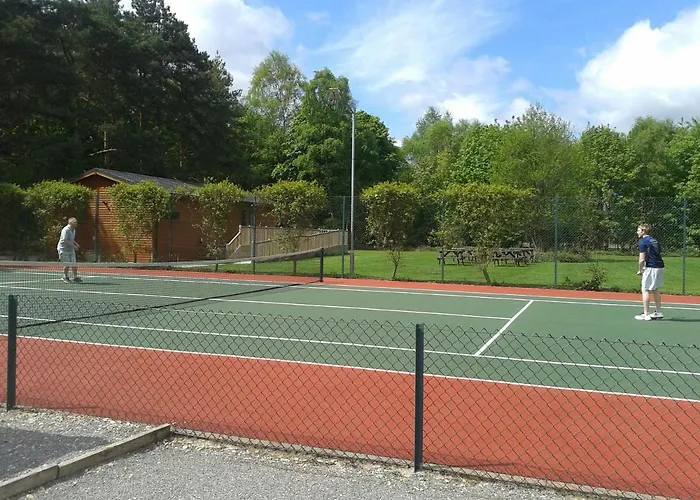 Hollicarrs - Forest Retreat *