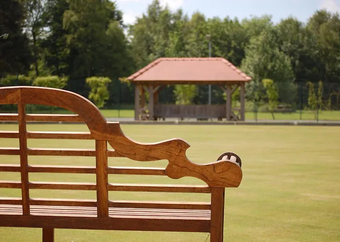 Lodge Hollicarrs - Forest Retreat *